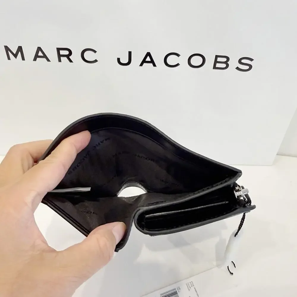 MARC JACOBS MARC JACOBS Groove Compact Wallet 4F6SMP012S01 $198